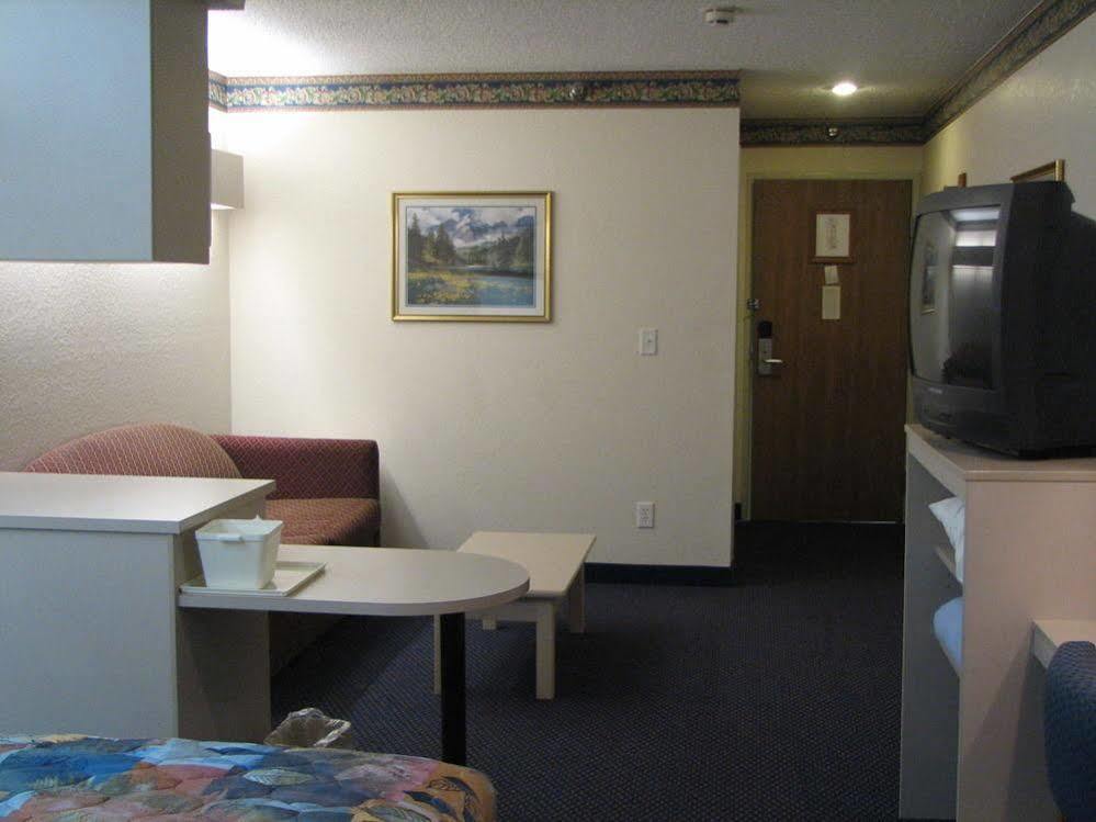 Travelodge By Wyndham Fort Scott Eksteriør bilde