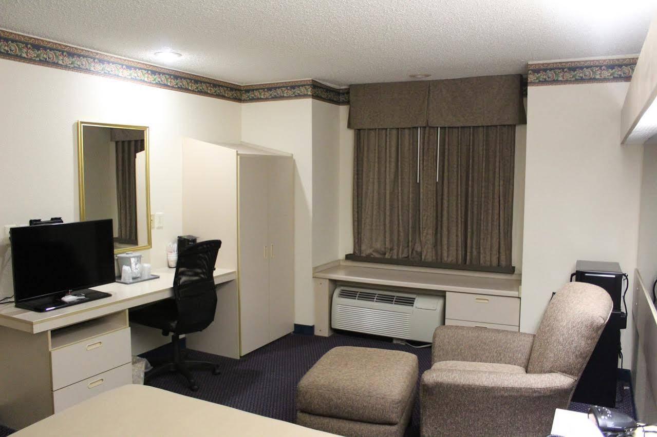 Travelodge By Wyndham Fort Scott Eksteriør bilde